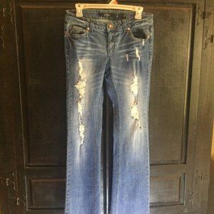 Very Distressed Sz 9 C Pink Jeans